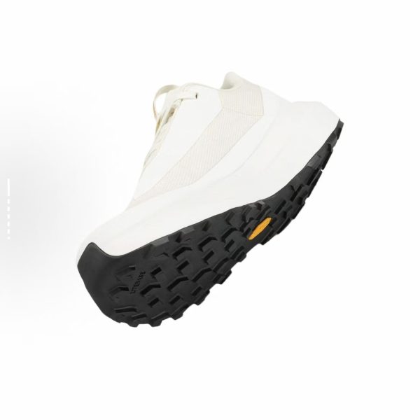 Arc’teryx Norvan LD 4 GORE-TEX Women — изображение 4