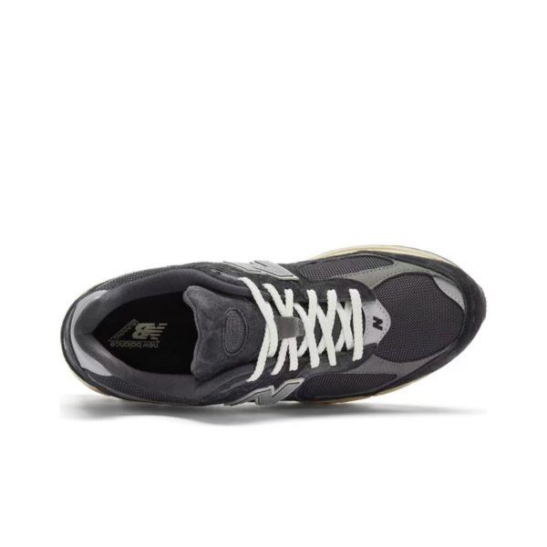 New Balance 2002R Кроссовки ретро — изображение 3