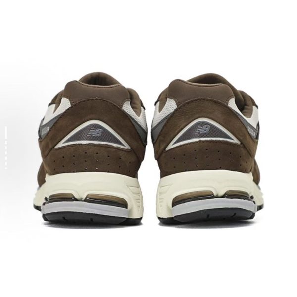 New Balance 2002R Кроссовки ретро — изображение 4