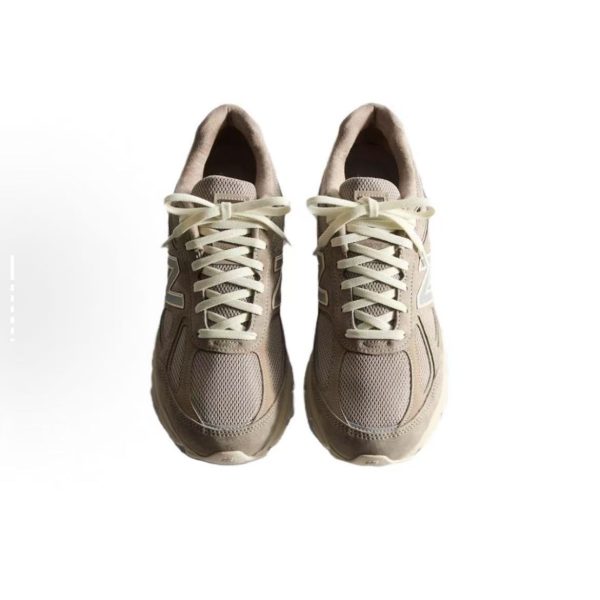 KITH X New Balance 990v4 MIU — Легендарная модель из США — изображение 4