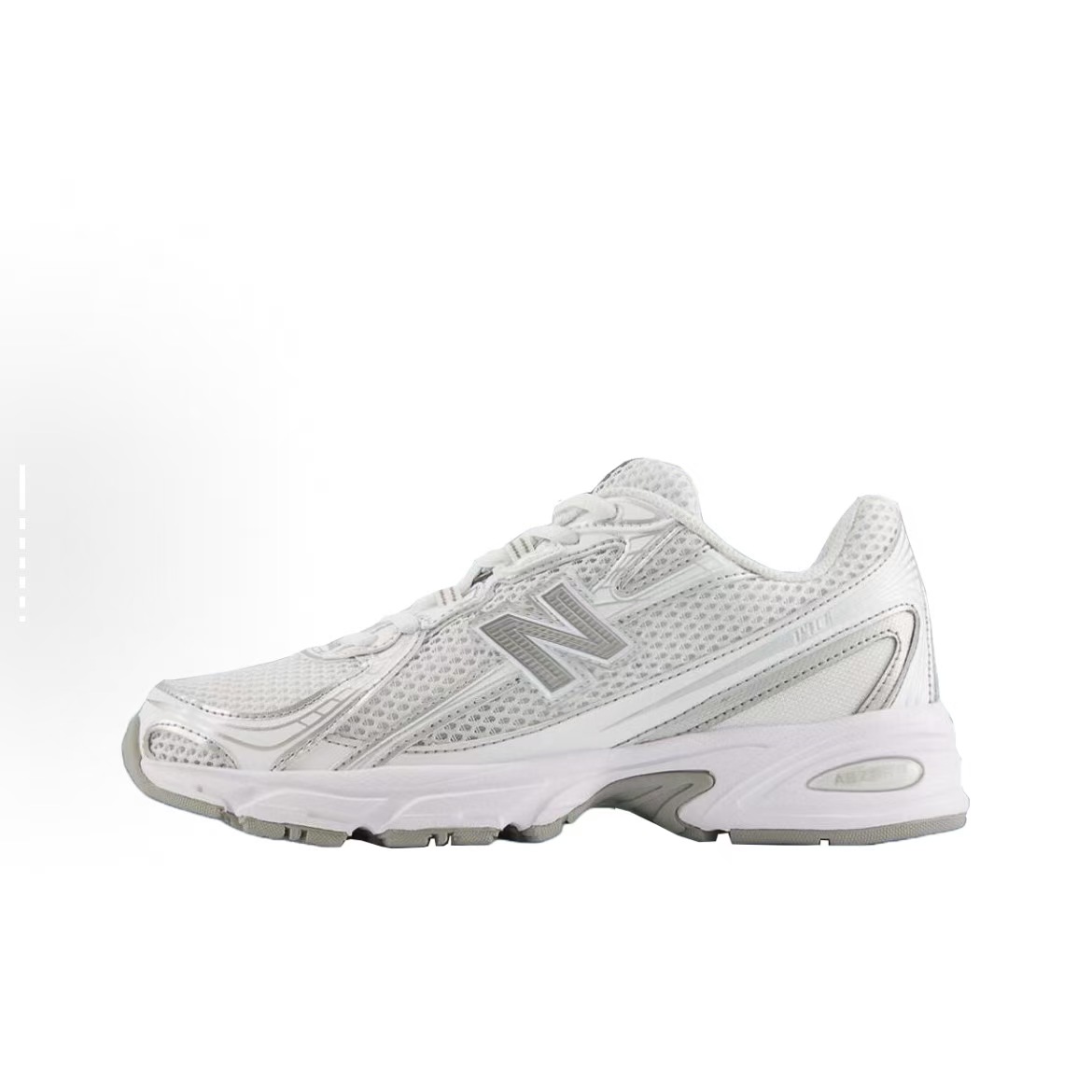 New Balance 740