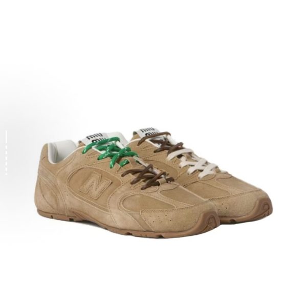 MIUMIU X NEW BALANCE 530 — изображение 3