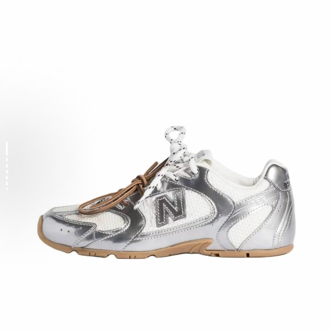 MIUMIU X NEW BALANCE 530